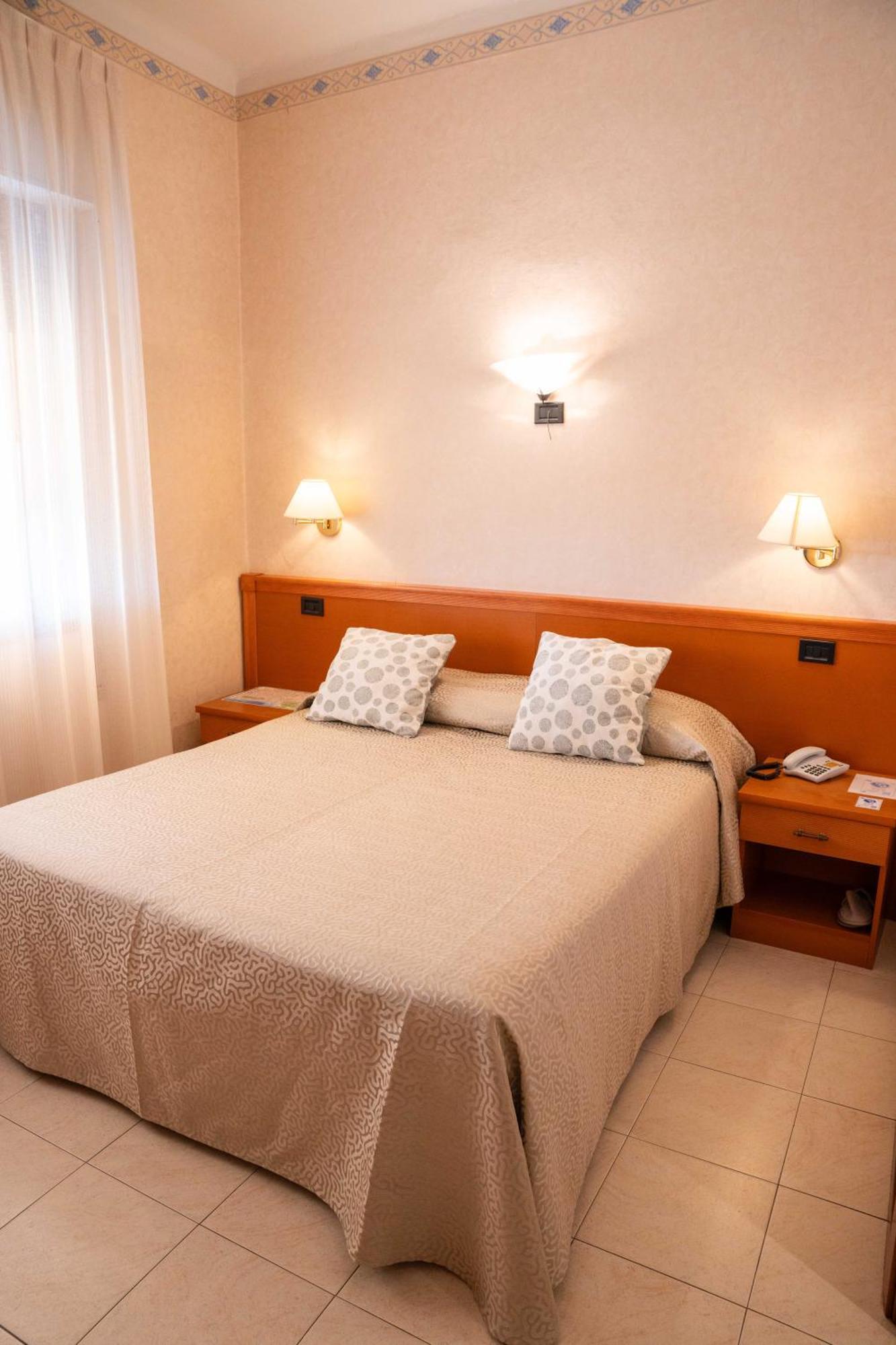 Hotel Pardini Viareggio Luaran gambar